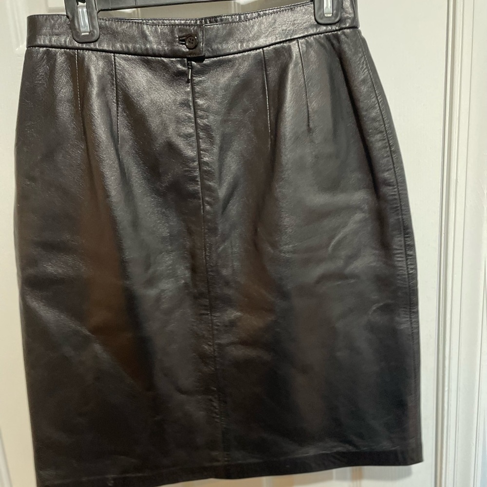 Black leather Carlisle skirt, size 8